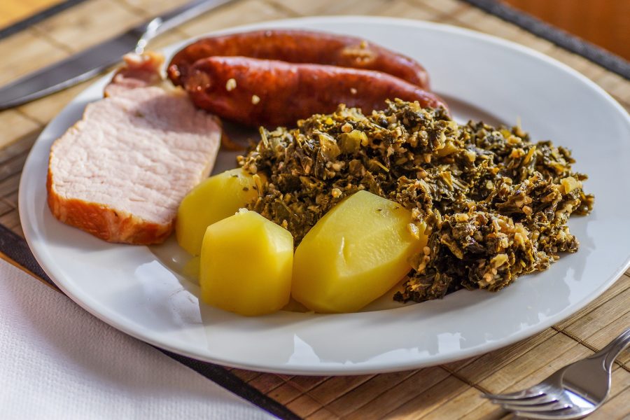 Gericht mit Grünkohl
